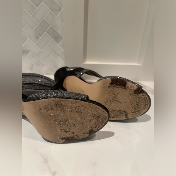 LAST CHANCE! Sparkly Peep-Toe Party Shoes Caparros Size 7.5 - Picture 7 of 8